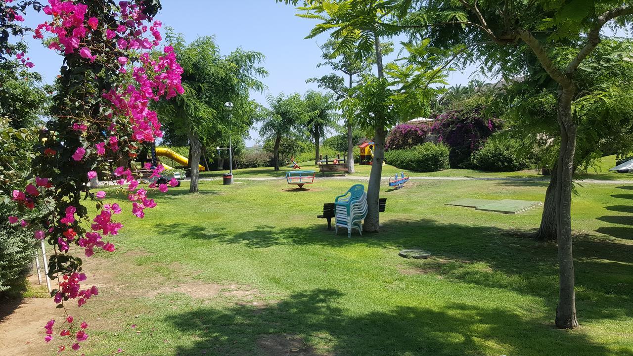 Neot Golf Caesarea Garden Apartment Buitenkant foto